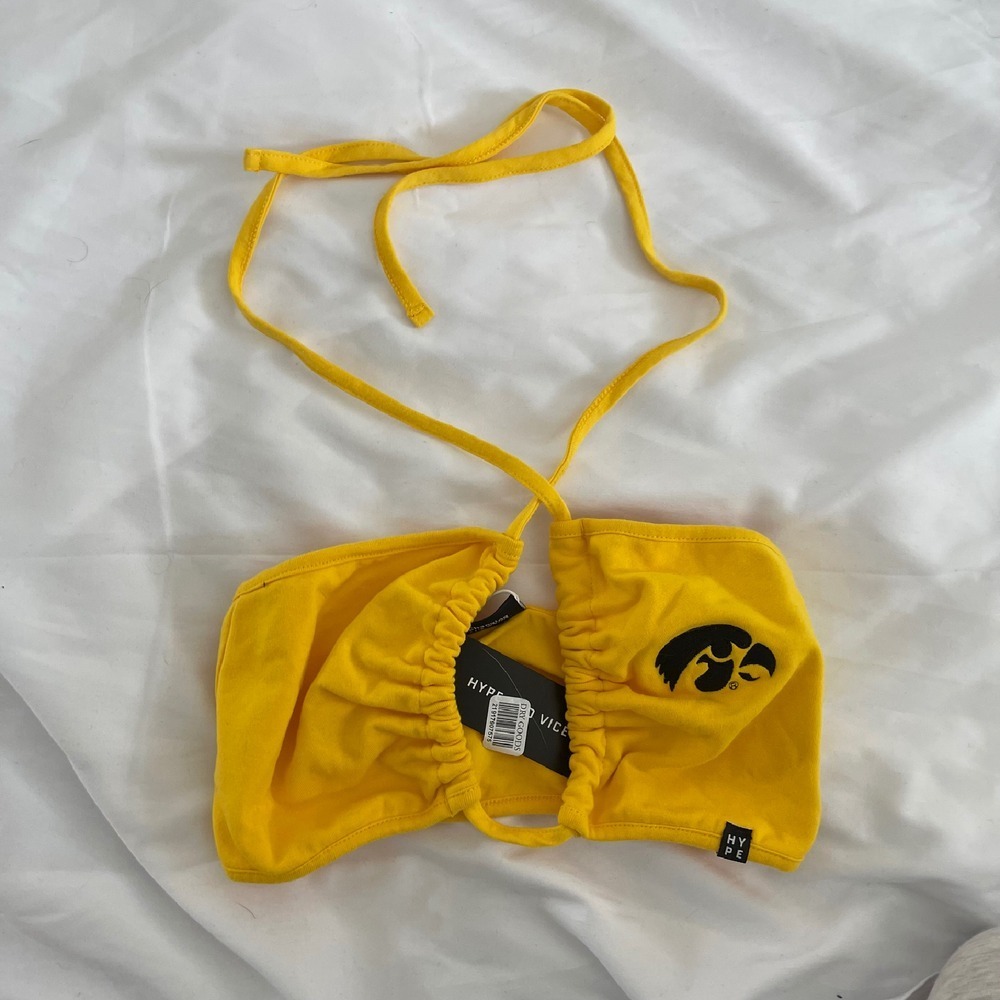 NWT Hype and Vice Iowa Slam Dunk Top Gold Size‎ XS
